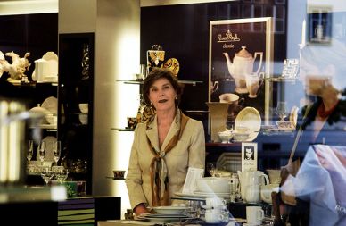 Šoping pohod Laure Bush po Ljubljani: Laura med porcelanom