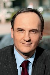 Janez Podobnik, minister za okolje in prostor: “Mednarodni festival Jazz Cerkno obiščem vsako leto in tako sem se tudi letos udeležil sobotnega večera. Ta festival, ki ga z velikim zanimanjem spremljam in podpiram že od samega začetka, zame pomeni ob