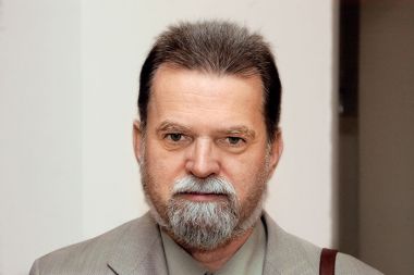 Zoran Pistotnik, kulturni politik: “Festival jazza v Cerknem že nekaj časa ni več le ‘pravi mali čudež’ v slovenskem kulturnem zakotju. V vseh svojih sestavinah je zrel mednarodni glasbeni dogodek, ki s svojim vsakokratnim nadaljevanjem dokazuje, kak