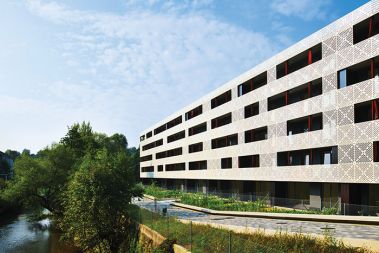 Stanovanjska soseska Sotočje Lokacija: Kranj Avtorji: Bevk Perović arhitekti