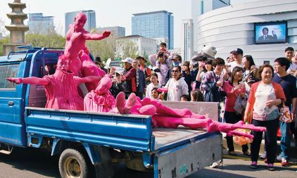Invazija na Korejo: Kud Ljud na enem največjih svetovnih festivalov uprizoritvene umetnosti Hi! Seoul, maja letos.