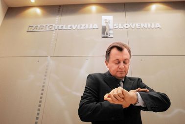 Generalni direktor RTV Slovenija Anton Guzej upa, da bo nova vlada povišala RTV-prispevek