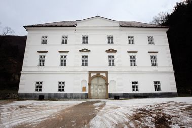 Zastavljeno: Samostan Studenice.