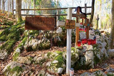 Prizorišče povojnega poboja: Jama pod Krenom v Kočevskem Rogu