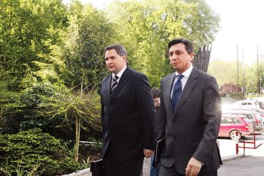 Bodoči kmetijski minister Dejan Židan in premier Borut Pahor na obisku pri SD
