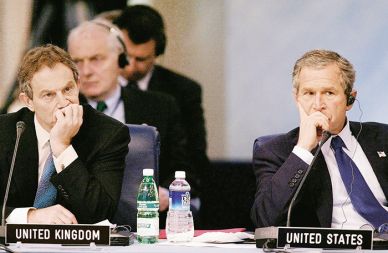 Blair in Bush, mali in veliki pujs?