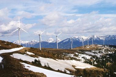 Vetrna elektrarna Tauernwind na grebenu avstrijskih Nizkih tur.