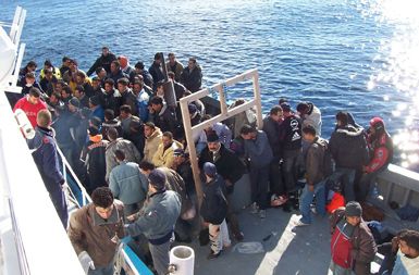 Lampedusa, Italija. Nezakoniti imigranti. 