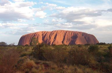 /media/www/slike.old/novice/794pxuluru2.jpg