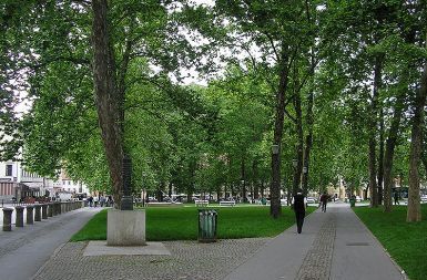 Park Zvezda na Kongresnem trgu, kjer naj bi predvidoma stal spomenik žrtvam vojn