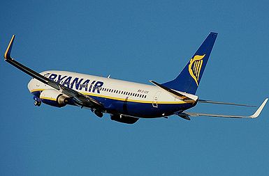 /media/www/slike.old/novice/800pxryanair.b737800.aftertakeoff.arp.jpg