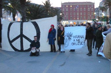 Prizor z demonstracij proti Natu v Splitu