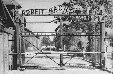 /media/www/slike.old/novice/auschwitz1.jpg