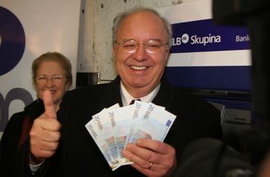 Andrej Bajuk, upokojenec, nekdanji minister in dopustovalec