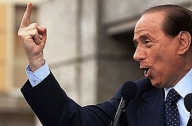 Silvio Berlusconi med letošnjo predvolilno kampanjo