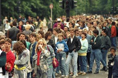 Čakajoči n akoncer v Michaela Jacsona v Berinu leta 1988