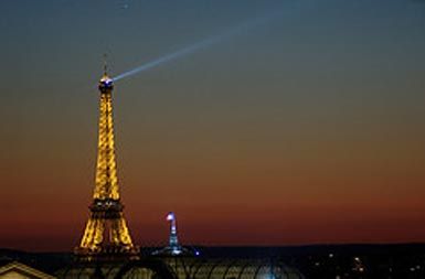 /media/www/slike.old/novice/eiffel.jpg