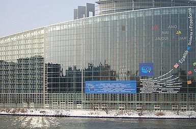 /media/www/slike.old/novice/europeanparliamentfranco_copy1.jpg