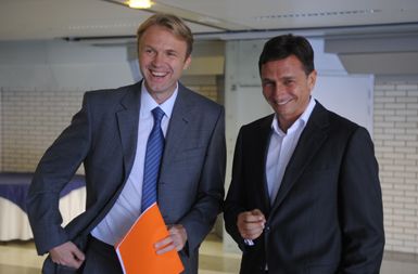 Prisrčni nasmehi so preteklost?