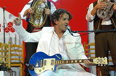 /media/www/slike.old/novice/goran_bregovic_in_tbilisi_georgia.gif
