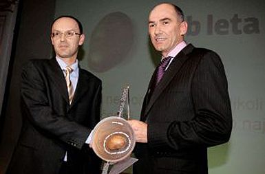 Janez Janša je sprejel nagrado za prepisano izjavo