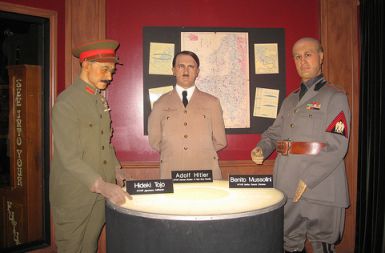 /media/www/slike.old/novice/hitler_copy1.jpg