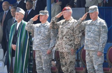 Karzai z (nekdanjimi?) zavezniki