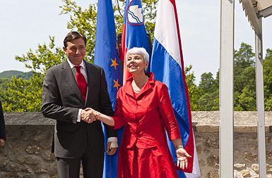 /media/www/slike.old/novice/kosorpahor.gif