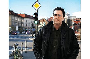 /media/www/slike.old/novice/mjurij_mf.gif