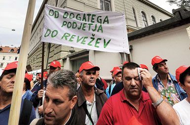 Delavci LTH-ja, ki jim podjetje ni plačevalo psipevkov za socialno varnost