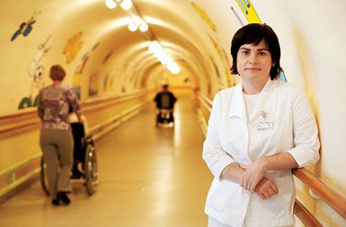 Dr. Zalika Klemenc - Ketiš, zdravnica družinske medicine in raziskovalka na Medicinski fakulteti v Mariboru, ki se je fenomena obsmrtnih izkušenj lotila v doktorski disertaciji.