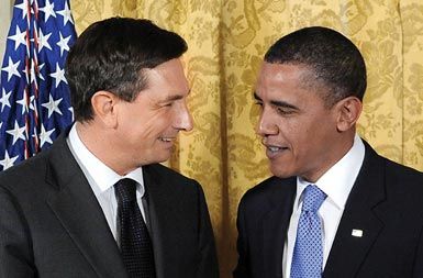 /media/www/slike.old/novice/pahorobama_afp.jpg