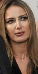 Patrizia, dekle na poziv, ki utegne spodnesti Berlusconija
