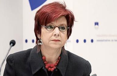Ministrica za kulturo Majda Širca