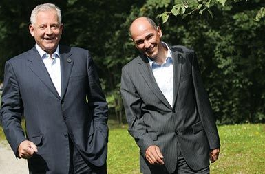Neformalno načelno soglasje, ki ga je Janez Janša leta 2007 dosegel z Ivom Sanaderjem na Bledu, ni bilo nič kaj bolj \