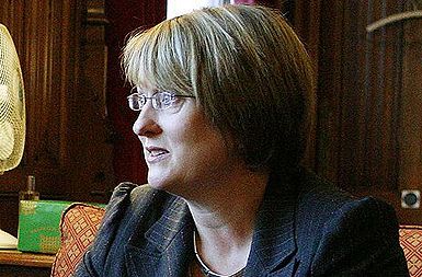 /media/www/slike.old/novice/smith_jacqui_crop.jpg