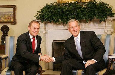 Donald Tusk in George Bush