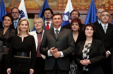 /media/www/slike.old/novice/vlada_copy1.jpg