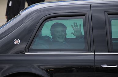 /media/www/slike.old/novice/wbush_matejleskovsek.jpg