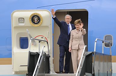 /media/www/slike.old/novice/wbush_matejleskovsek2.jpg