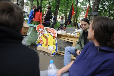 Kongresni trg v Ljubljani: Protesti proti vrhu EU - ZDA