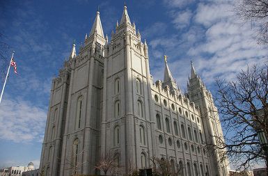 Največji odstotek ameriških naročnikov pornografije prihaja iz mormonskega Utaha (na sliki mormonski tempelj v Salt Lake Cityju)