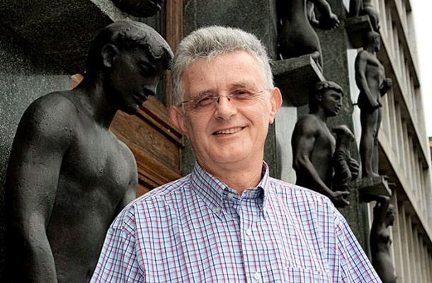 Novoizvoljeni predsednik Zares Pavel Gantar ocenjuje, da bo slovenski politični prostor potreboval stranko takšnega značaja.