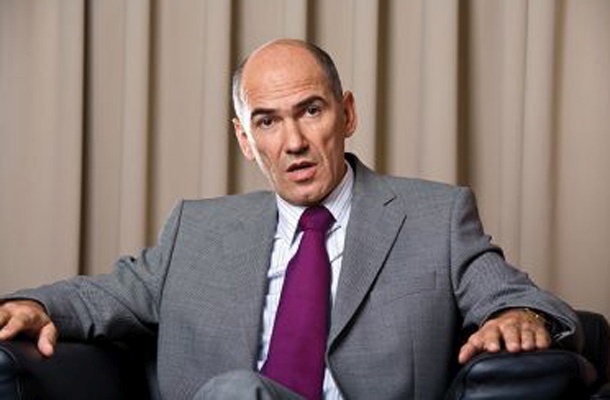 Novi mandatar in predsednik SDS Janez Janša.