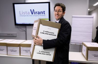 Virant je bil sicer v četrtek na službeni poti v Beogradu, na urgenco pa naj bi ga pripeljali od doma.