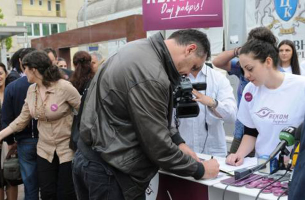 Iniciativo je v regiji s svojimi podpisi podprlo tudi več kot 500.000 ljudi.