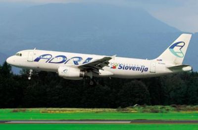 Naprodaj je 74,87 odstotka vseh delnic družbe Adria Airways, saj želi država obdržati 25 odstotkov plus eno delnico.