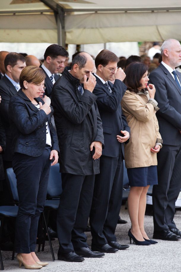 Cerar ni prvi politik, ki je poskušal zmagati na Janševem igrišču. Zgodovina slovenske politike je polna teh klavrnih poskusov.