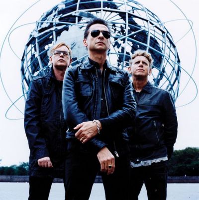 Skupina Depeche Mode poskuša z veliko recikliranja podoživeti svoja zlata leta.