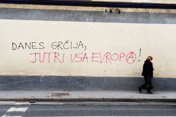 Država na razprodaji